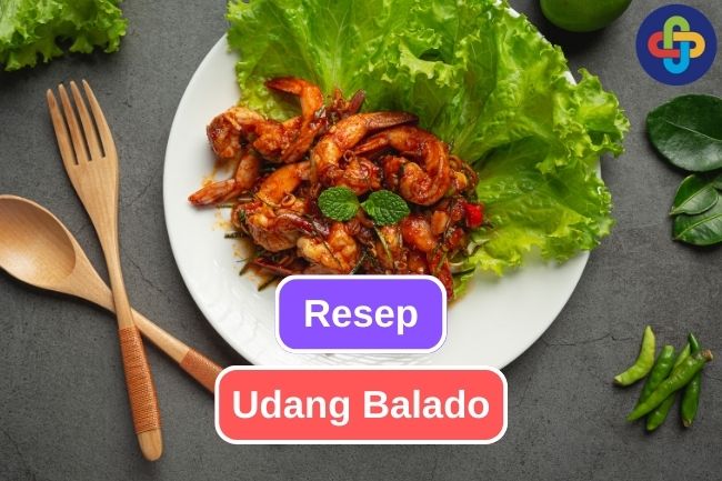 Tumis udang balado disajikan dalam piring dengan nasi putih